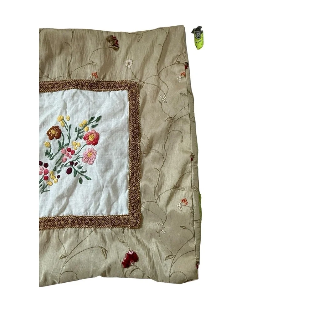 Vintage‎ Embroidered Floral Pillow Covers Pair Taffeta Shabby Cottagecore Garden